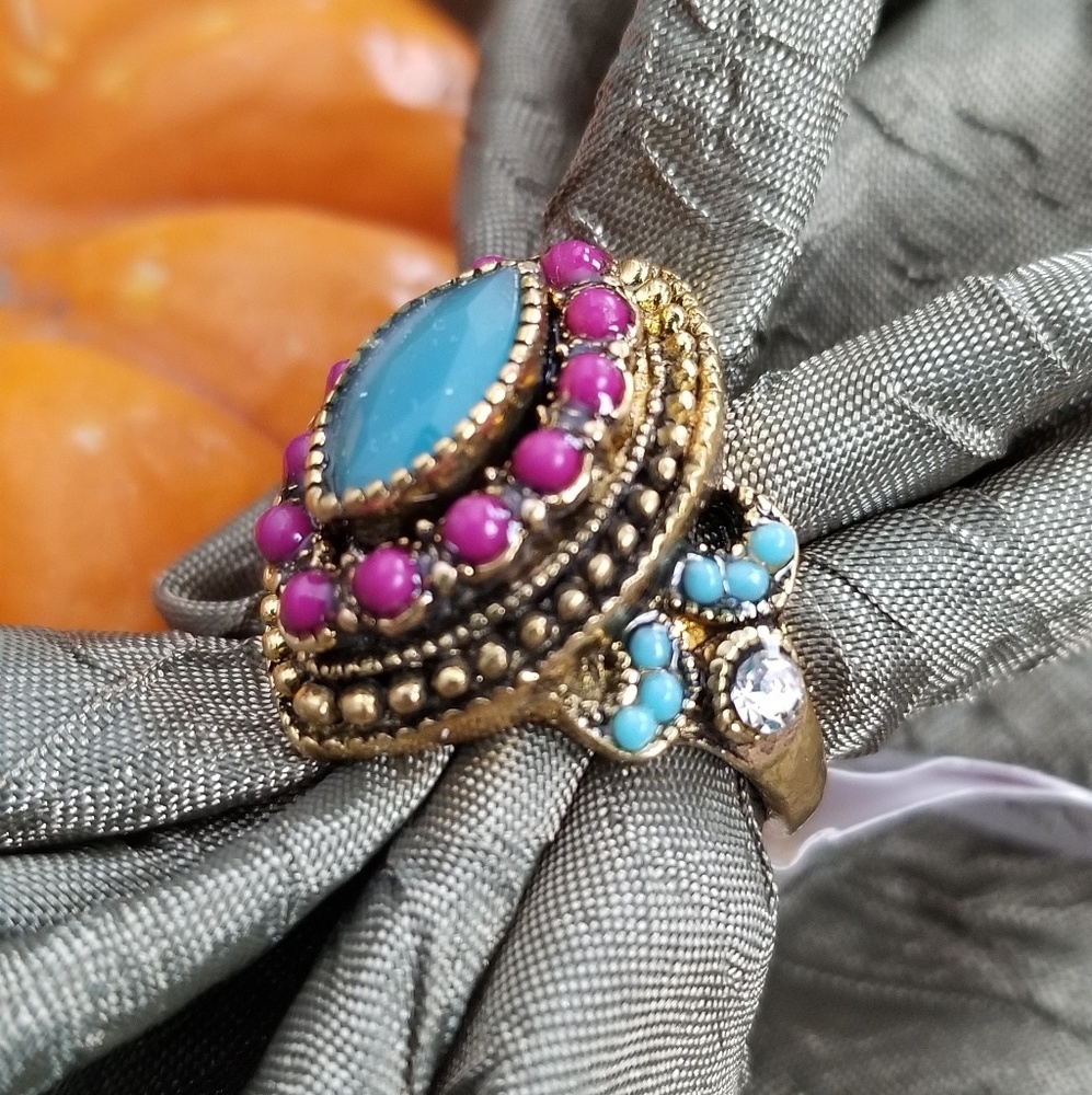 Fashion ring
